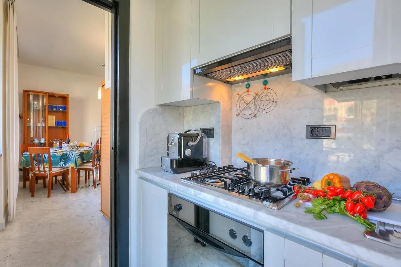 Apartment Palace 34 Few Meters From The Sea - Happy Rentals Alassio Italy